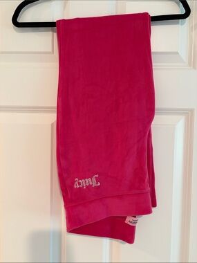 Juicy Couture Bright Pink Velour Lounge Pants with Rhinestone Logo (hip)